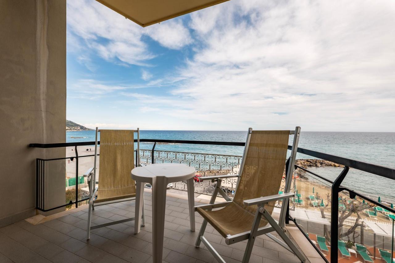 Hotel Bellevue Et Mediterranée Diano Marina Esterno foto