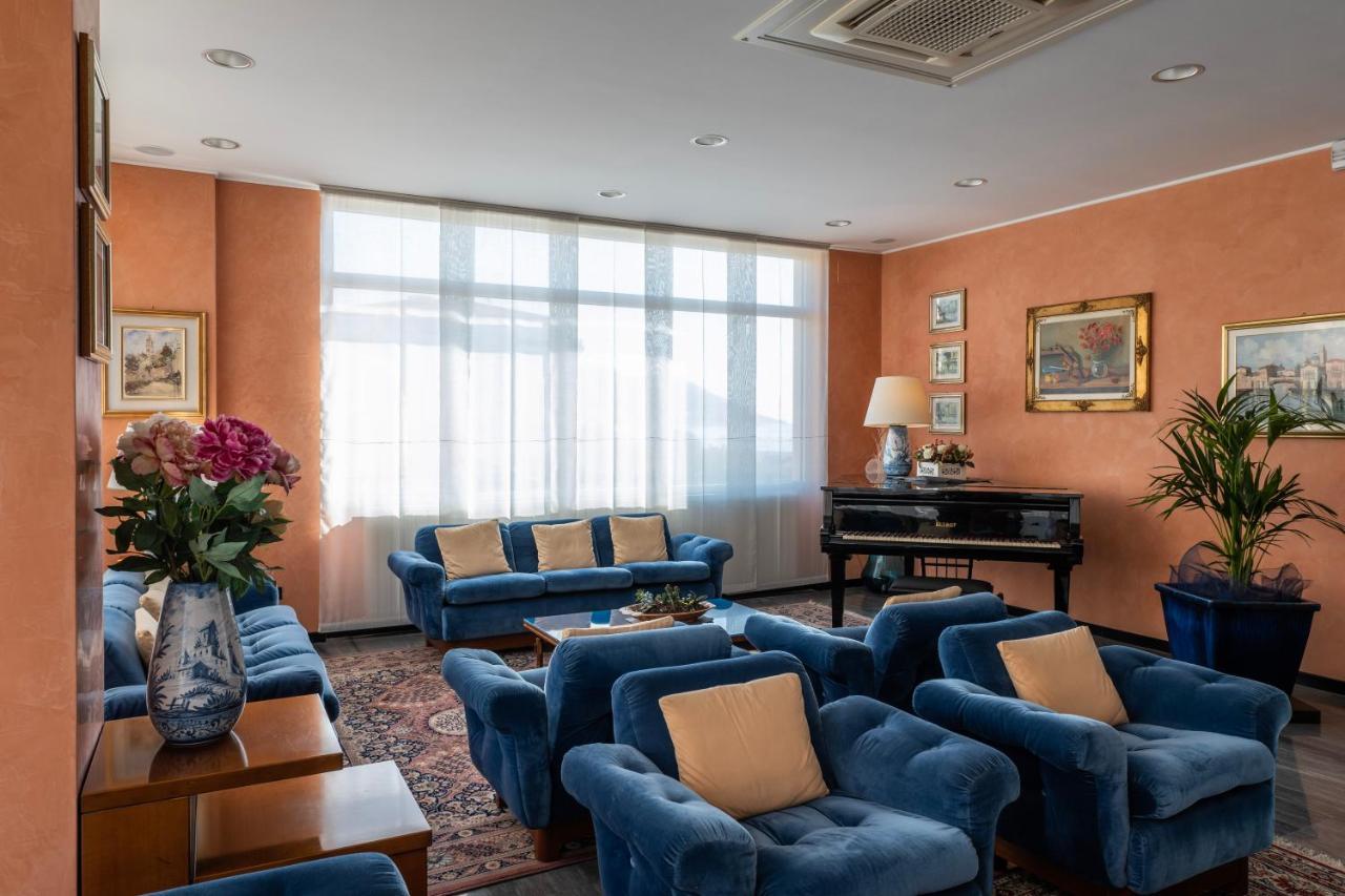 Hotel Bellevue Et Mediterranée Diano Marina Esterno foto