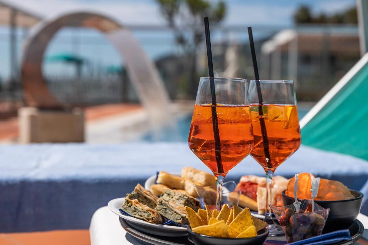 Hotel Bellevue Et Mediterranée Diano Marina Esterno foto